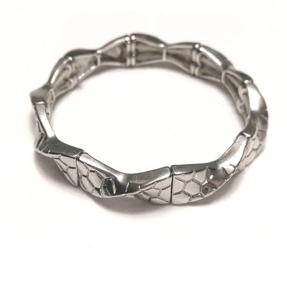 LIA SOPHIA Sync Swivel stretch bracelet NWT